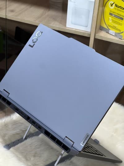 LENOVO LOQ 15ARP9 AMD RYZEN 5 7235HS 16GO DDR5 512GO SSD NVIDIA GEFORCE RTX3050 6GO NEUF SOUS EMBALL