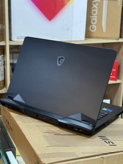 MSI VECTOR GP76 12UGS I7 12700H 16GO 1TO SSD NVIDIA GEFORCE RTX3070Ti 8GO SOUS EMBALLAGE