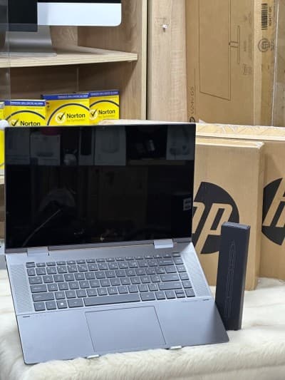 HP ENVY X360 15-EW1073CL I7 1355U 32GO 1TO SSD TACTILE + STYLET NEUF SOUS EMBALLAGE