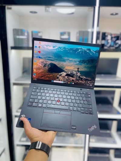 LENOVO THINKPAD T14 TACTILE I7-1270P 16GB 256GB SSD MX 550 2GB VRAM 4K TACTILE