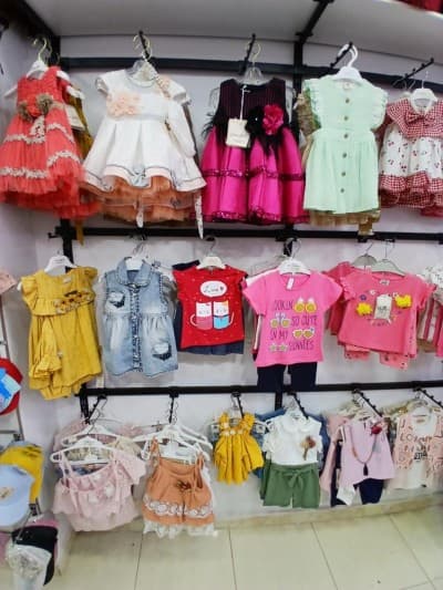 Liquidation totale vêtements pour Filles