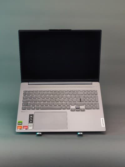 LENOVO IDEAPAD 5 PRO 16 RYZEN 7 7840HS RTX 4050 32GB RAM STOCKAGE 1TB NVMe écran 16" WQXGA