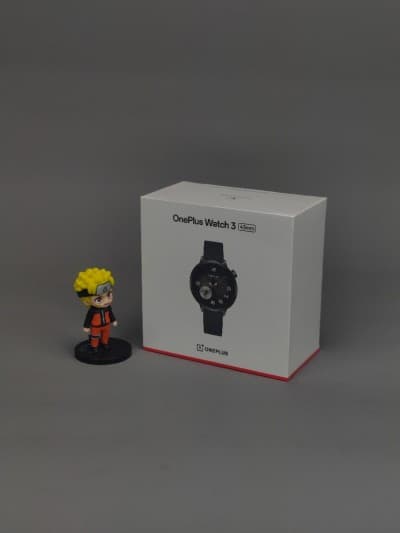 ONEPLUS WATCH 43mm snapdragon w5 32go stockage écran amoled 1,32"