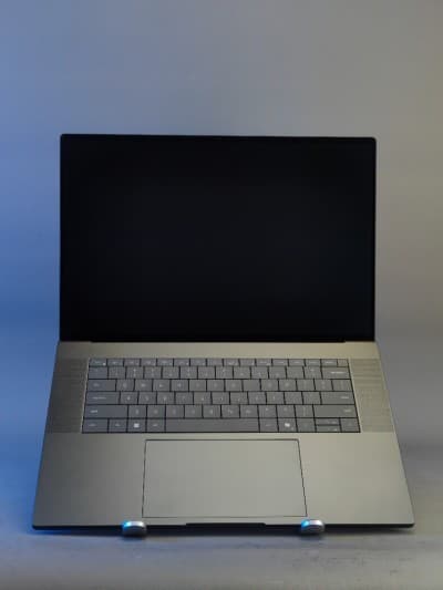 DELL 16 PRO MAX PREMIUM ultra 9 285H rtx pro 2000 blackwell INTEL ARC 140T 32GB LPDDRX5 4TB SSD ÉCRAN 16" 4K+ TACTILE