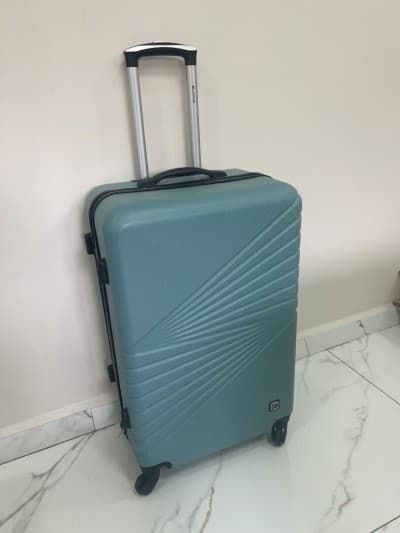 Valise taille M quasiment neuf