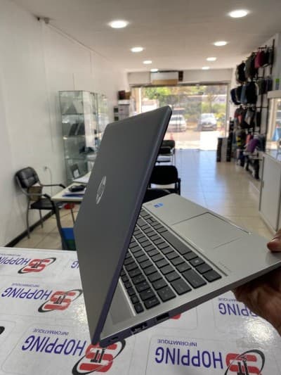 HP PROBOOK 450 G10 :INTEL CORE I5-1335U - DDR4 16GB - SDD 512 GO - EMPRINTE DIGITAL - 15.6"FHD
