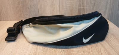 Une sacoche sport de nike