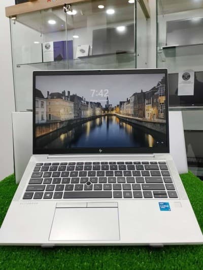 HP ELITEBOOK 840 G8 i5 11th Gén / 16 Go / 512 Go SSD / 14" FHD IPS