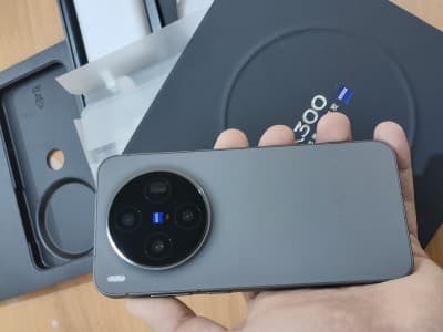 Vivo x300 x300