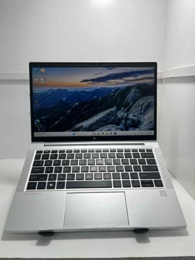 HP ELITEBOOK 830 G8 I7 11EME 1165G7 16GB RAM 256SSD NVME GPU INTEL IRIS GRAPHICS ECRAN 13.3 FHD