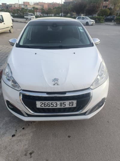 Peugeot 208 2015 Allure