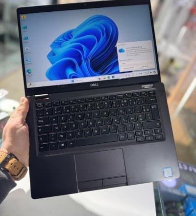 PC LAPTOP DELL LATITUDE 5300