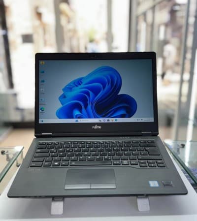 LAPTOP FUJITSU LIFEBOOK U747