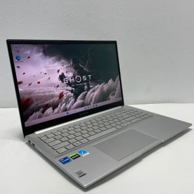 ASUS VIVOBOOK PRO 15 i5 12éme génération H / Ram 16gb Stokage 512gb RTX 3050 4Gb 2.8K